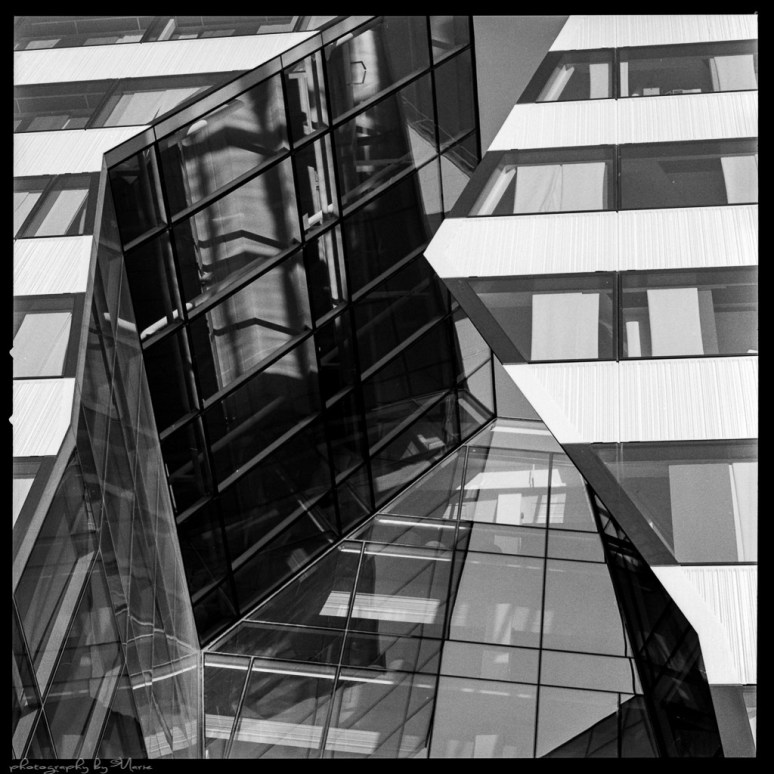 Hasselblad SWC Ilford HP5+ Dev in FX39 1:9