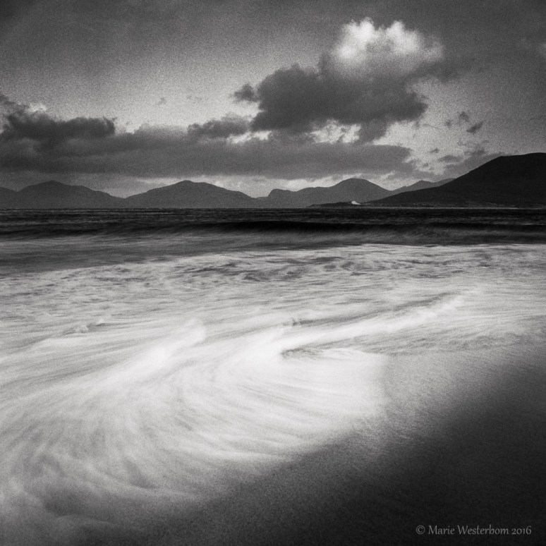 Hasselblad 500cm + Distagon 50/4 Ilford HP5+ Kodak HC 100 B