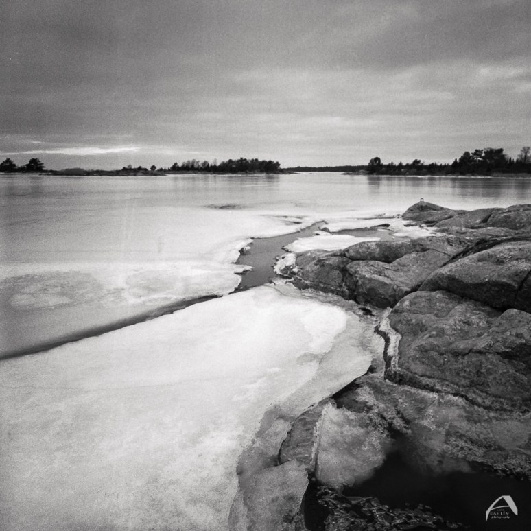 Hasselblad 500CM Planar 100/4 Ilford HP5+ Kodak 110B